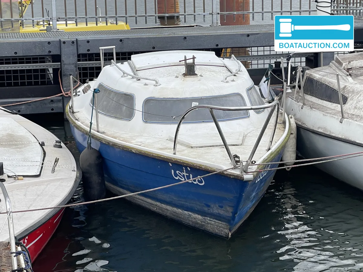 foto: 8 Kajuitboot 600