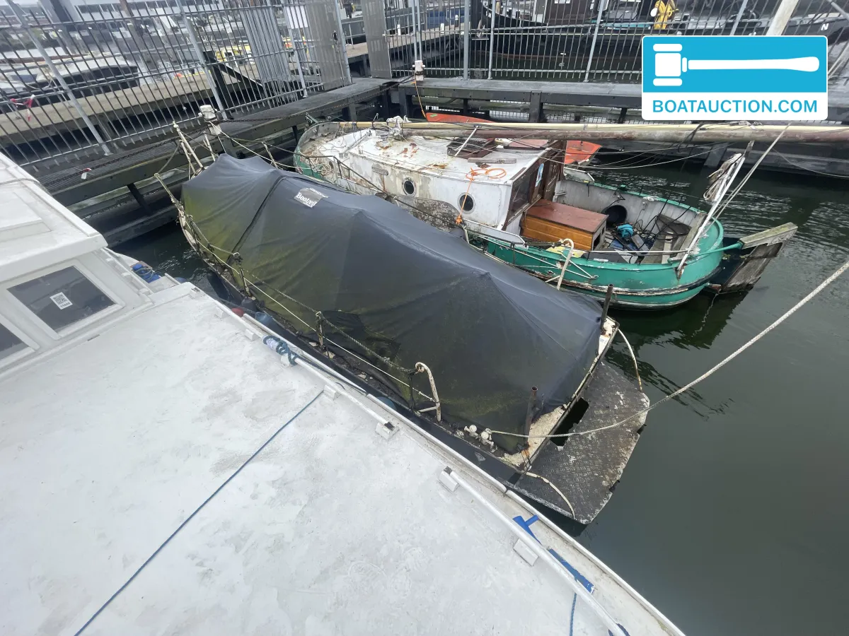 foto: 7 Motorboat 700