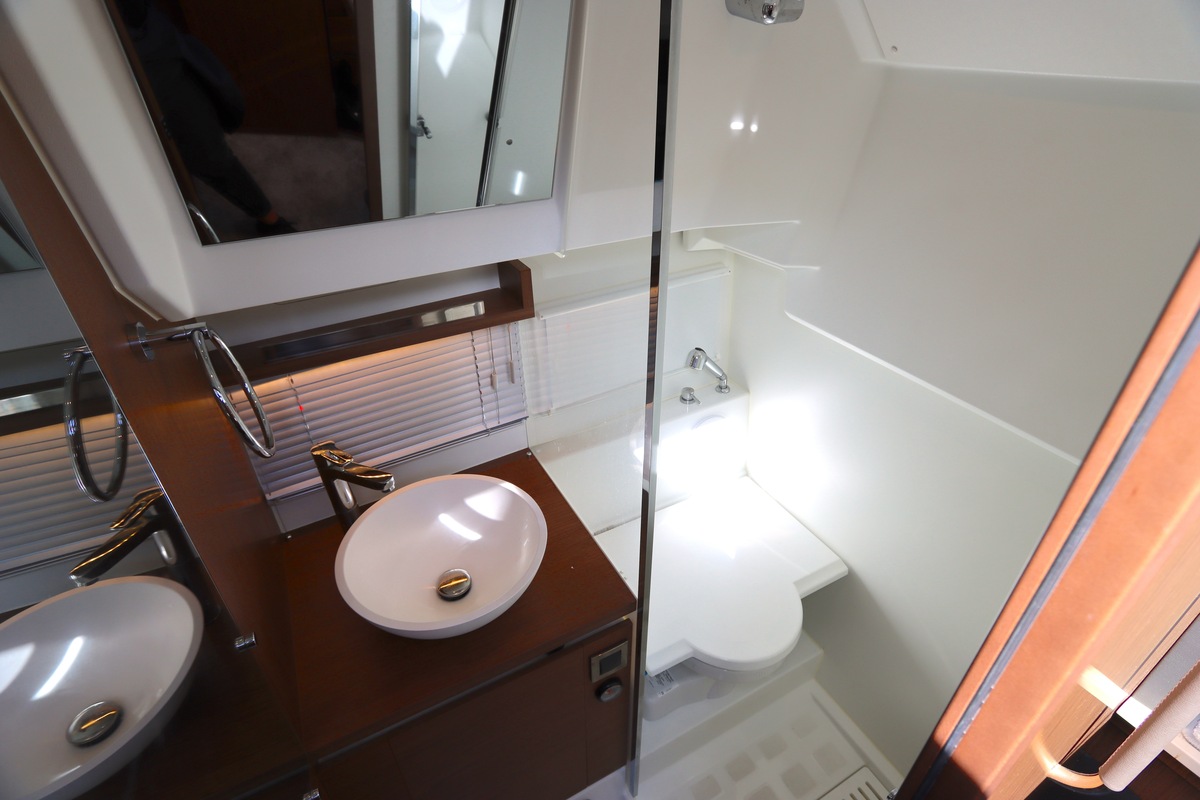 foto: 25 Jeanneau NC 33
