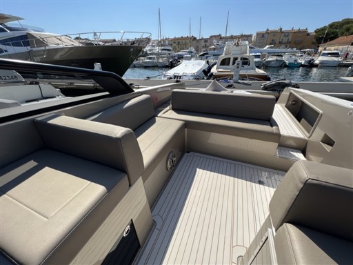 foto: 23 Vandutch 32