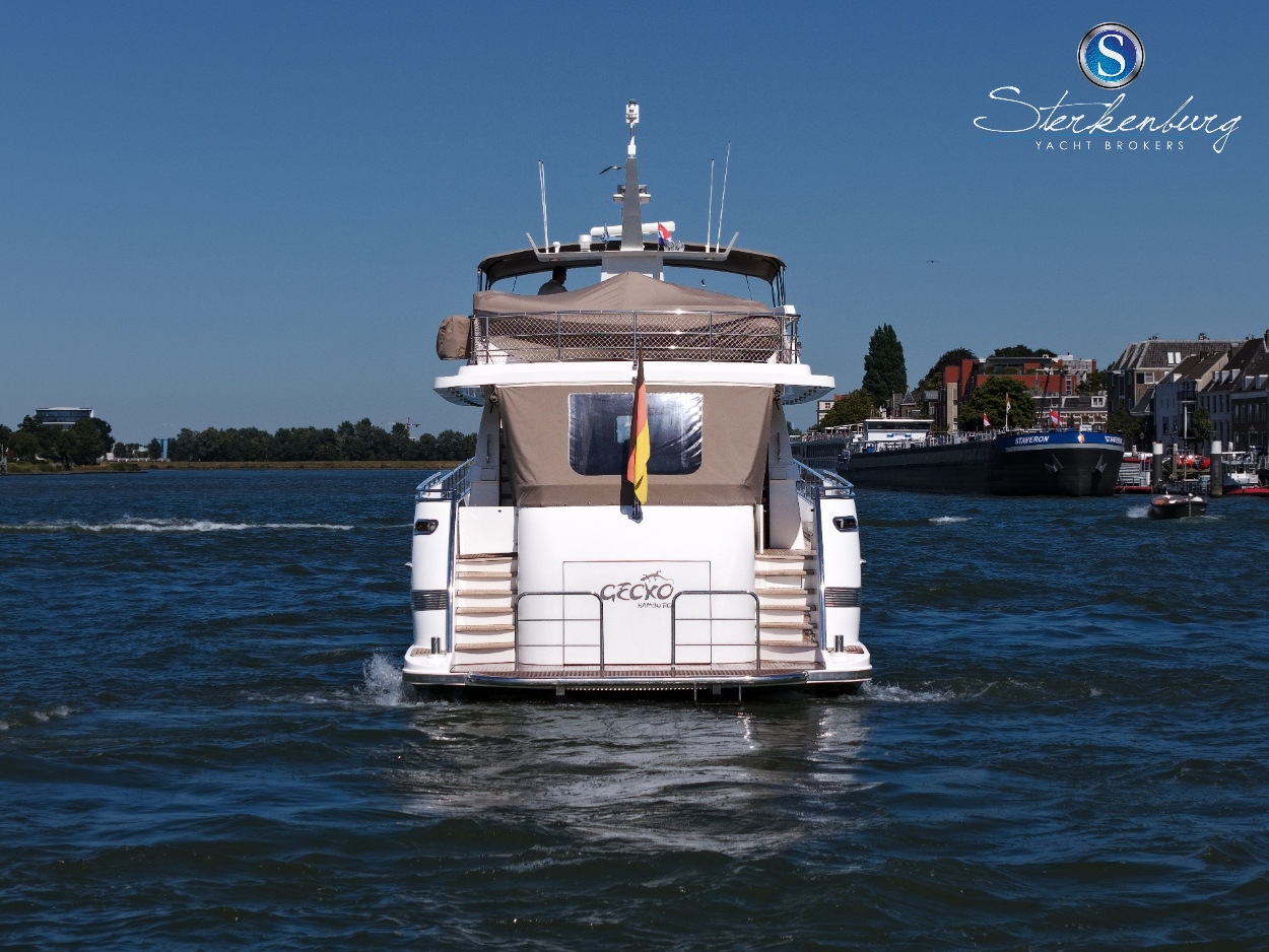 foto: 24 Van der Valk Continental II 2300 ALU-IPS