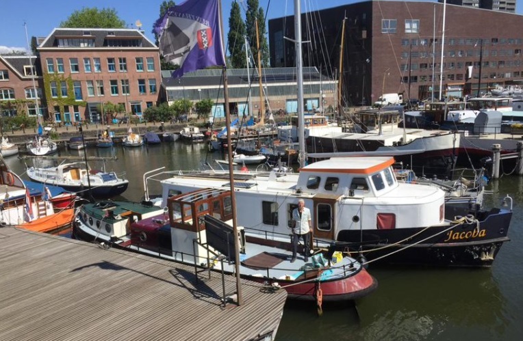 foto: 13 Sleepboot Amsterdammer