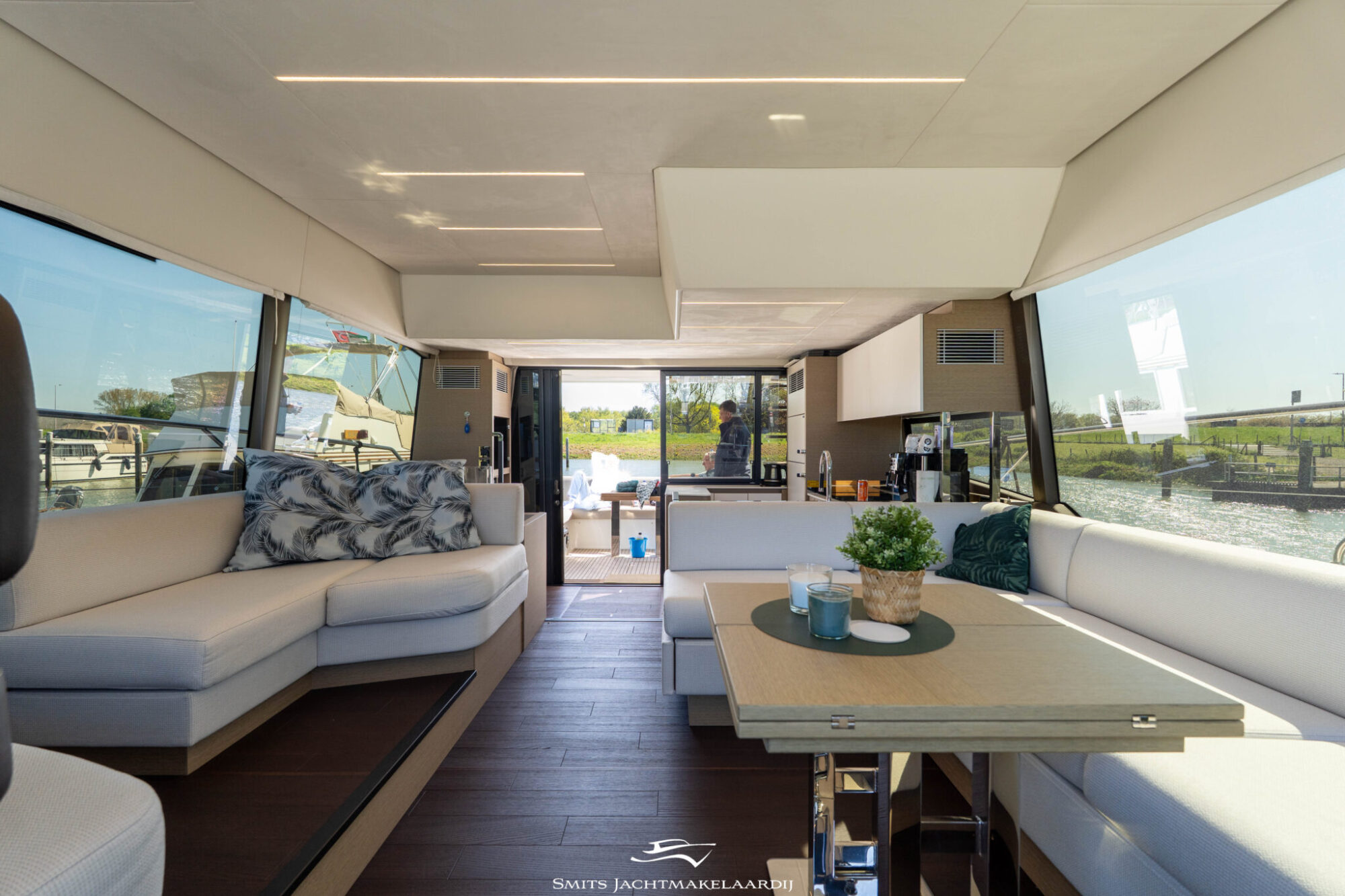 foto: 160 Prestige Prestige 590 Flybridge