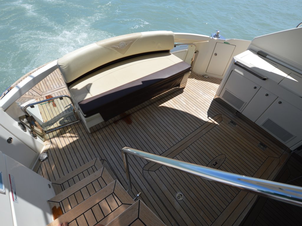foto: 24 Marquis 500 sport yacht