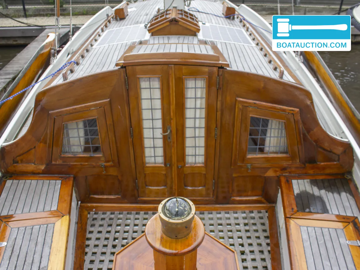 foto: 17 Zeeschouw Platbodem