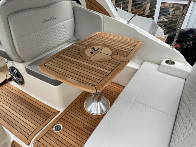 foto: 16 Sea Ray OPTIE Sundancer 265