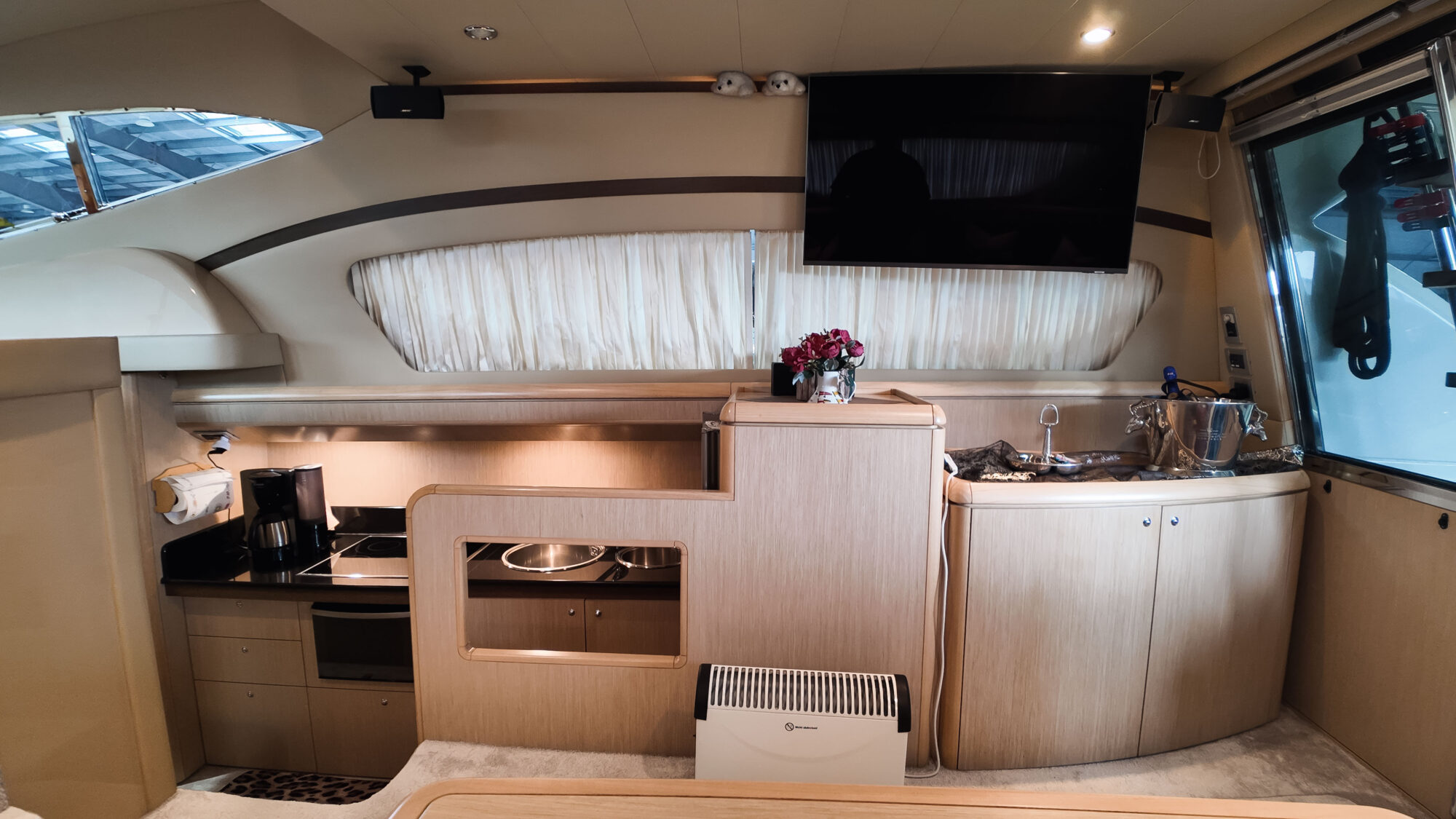 foto: 32 Ferretti Ferretti 500 Elite Flybridge