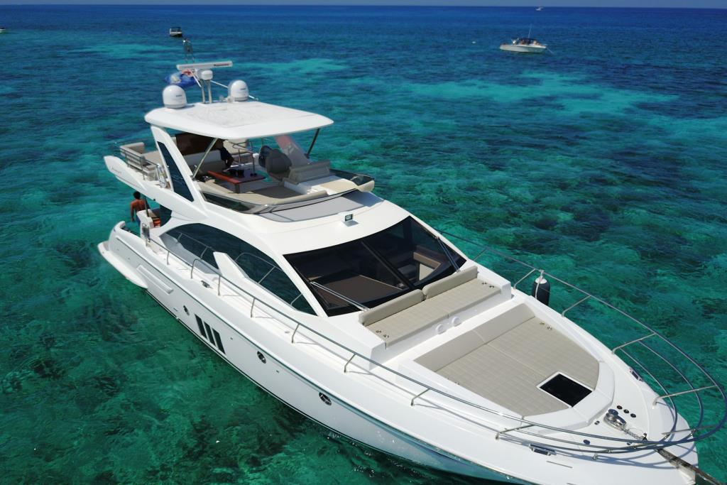 hoofdfoto: 1 Azimut 50 Fly