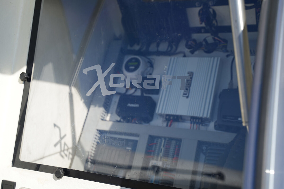 foto: 38 X-Craft R808