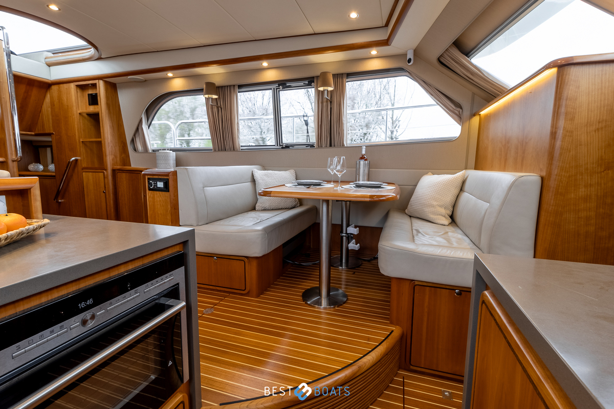 foto: 82 Linssen Grand Sturdy 500 AC Wheelhouse Long Top