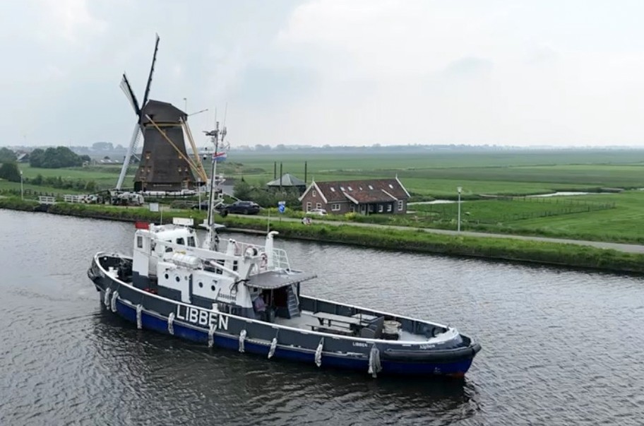 foto: 28 Bugsier Bugsier Sleper 21.20