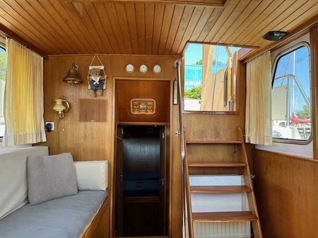 foto: 29 Ankertrawler 1100 S