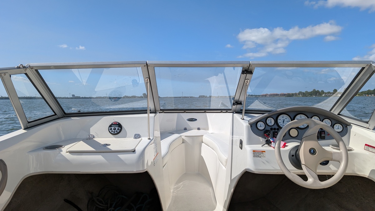 foto: 26 Stingray 195RX