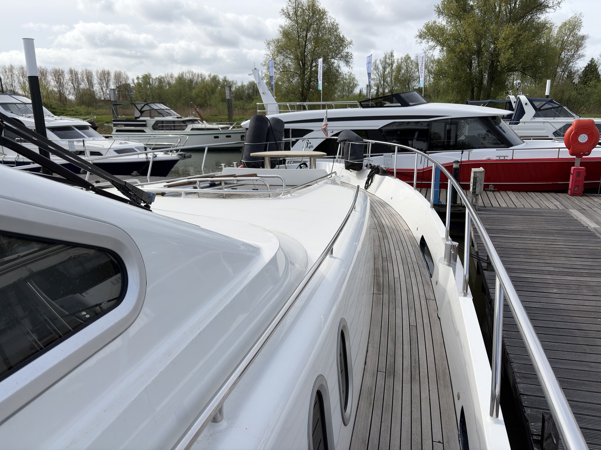 foto: 23 Pacific Prestige 190