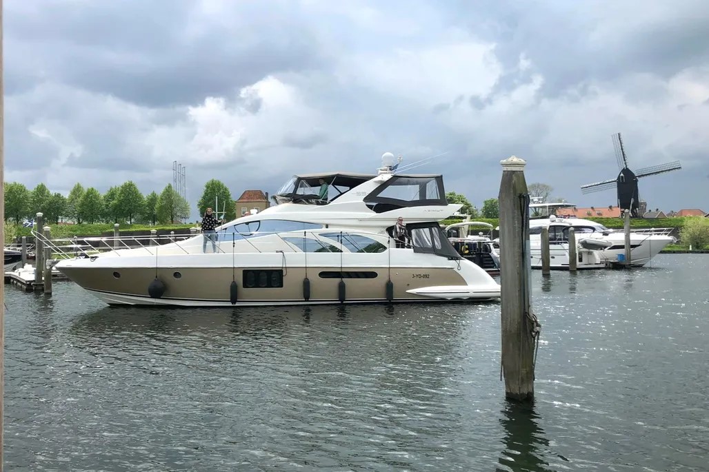 foto: 21 Azimut  55 EVO