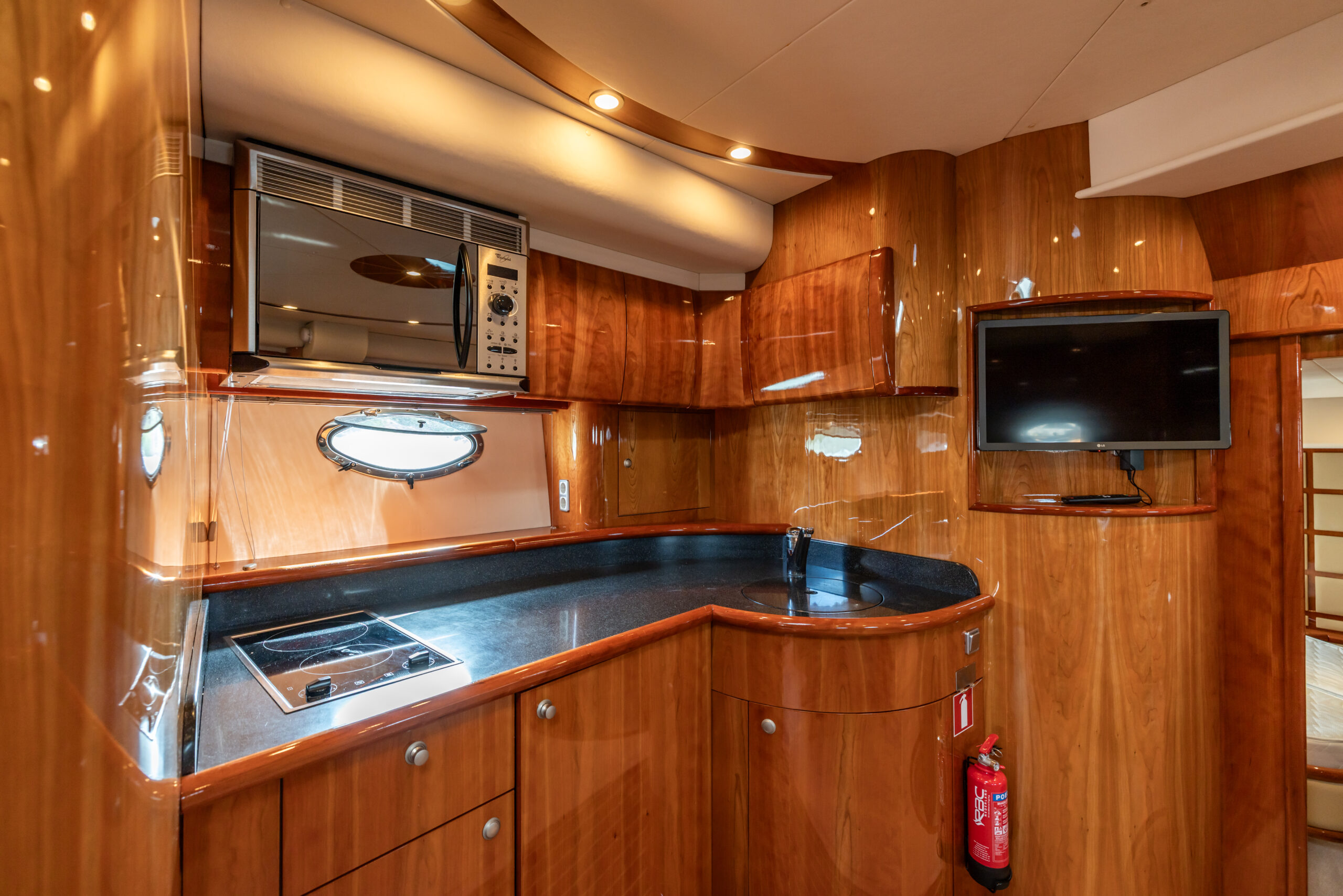 foto: 31 Neptunus 55 Sport #13 PACIFIC