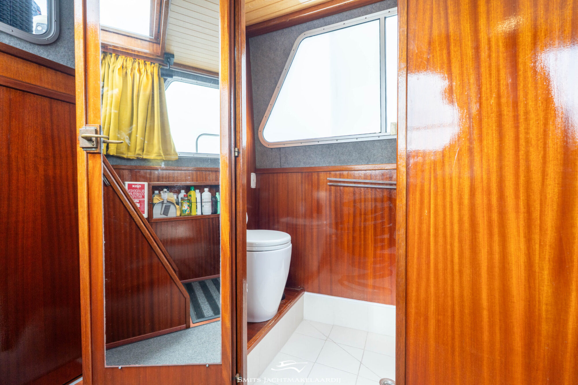 foto: 37 Bege Bege 9.50 AK Cabrio