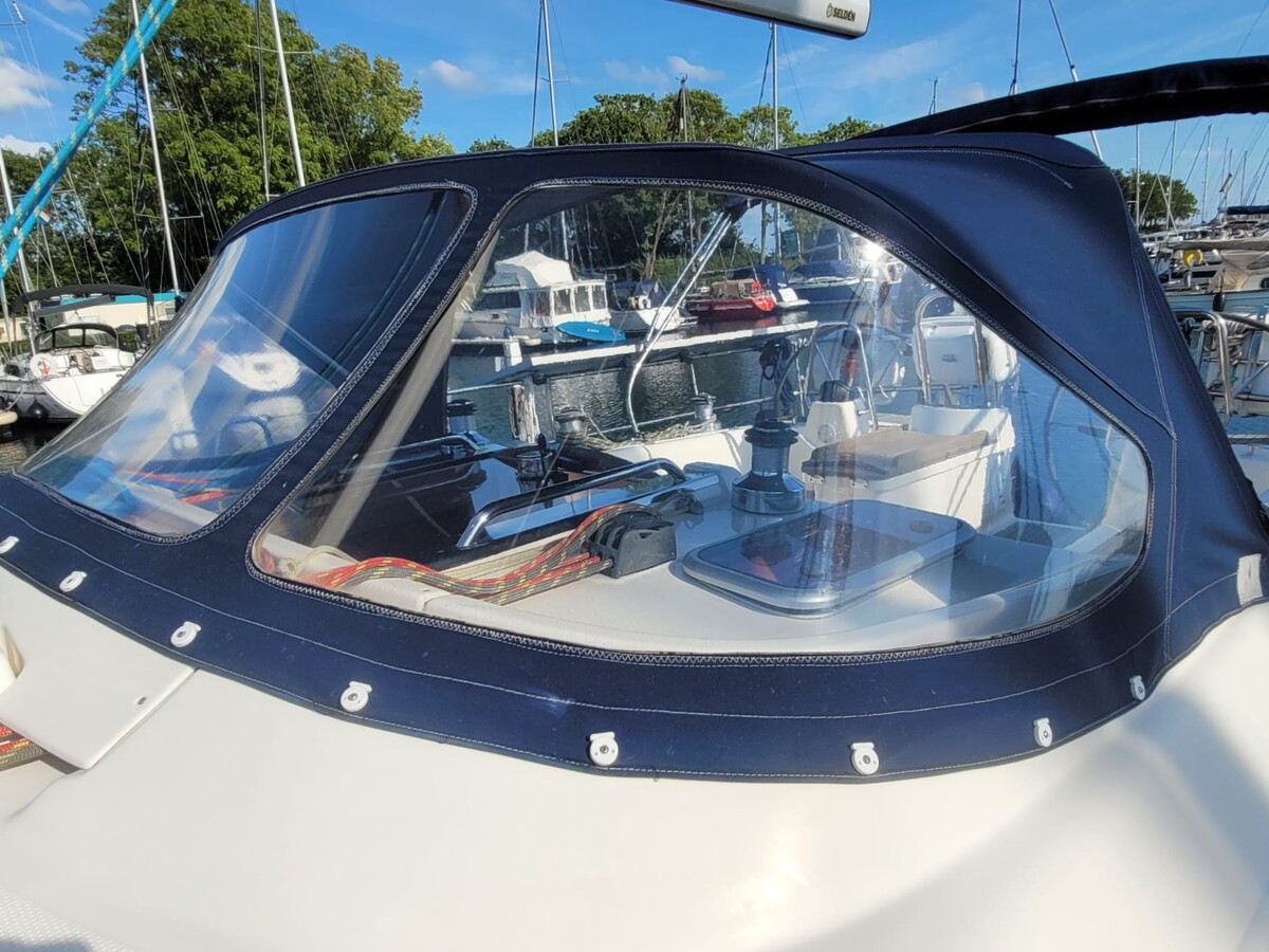 foto: 27 Bavaria 42-3 Custom Line