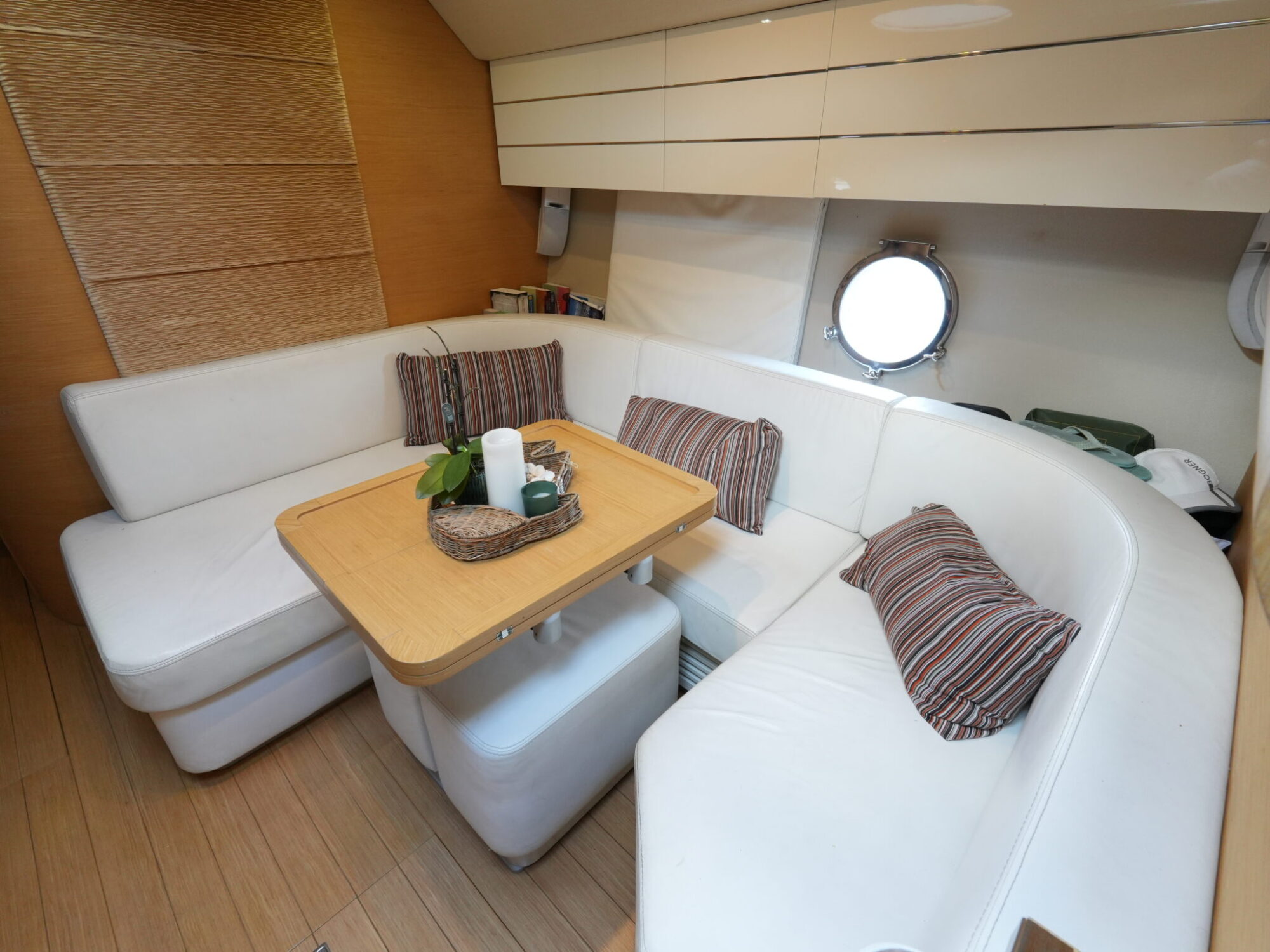foto: 114 Sessa Sessa C46 HT IPS