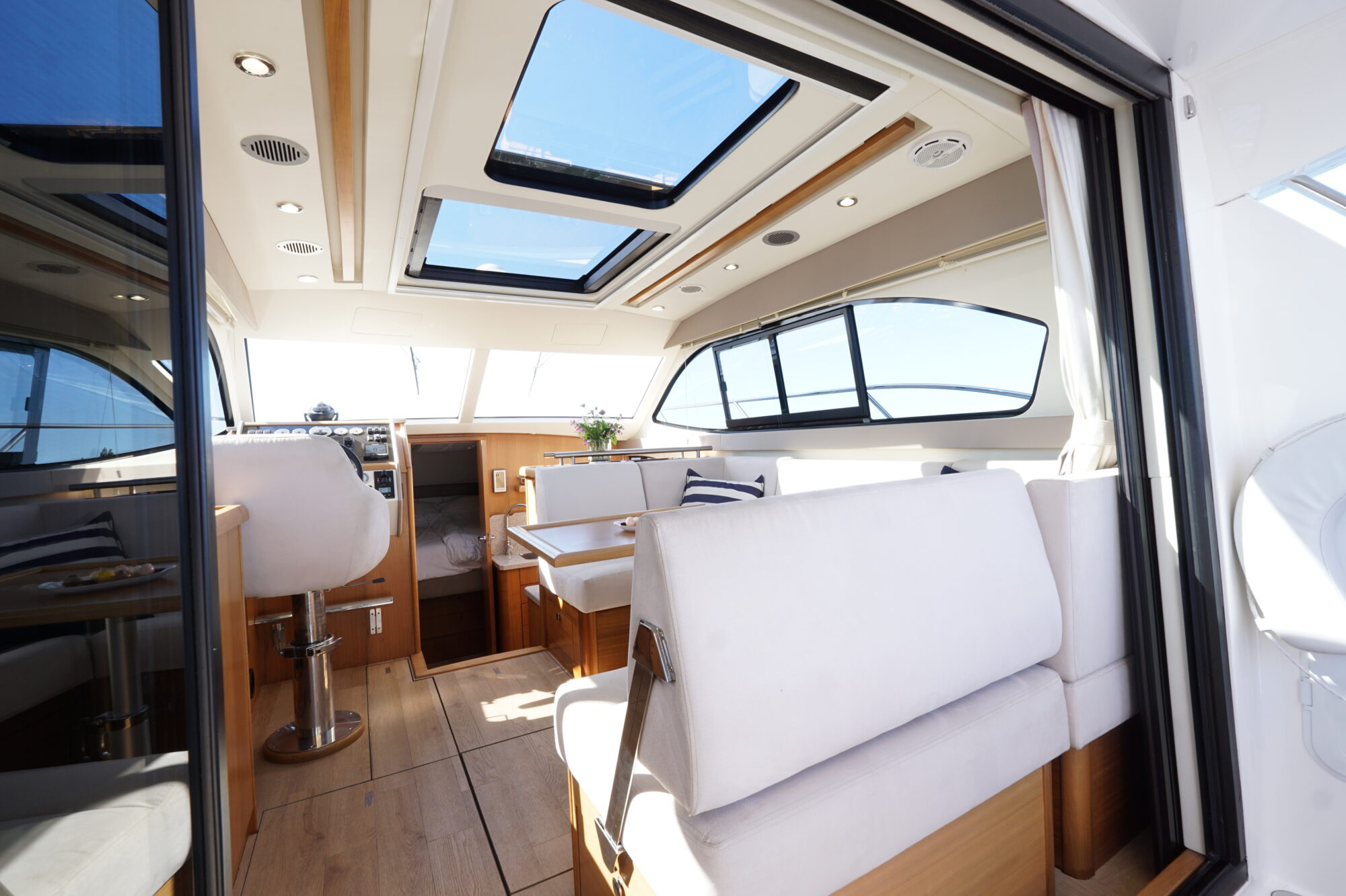 foto: 29 Haines Haines 32 Offshore