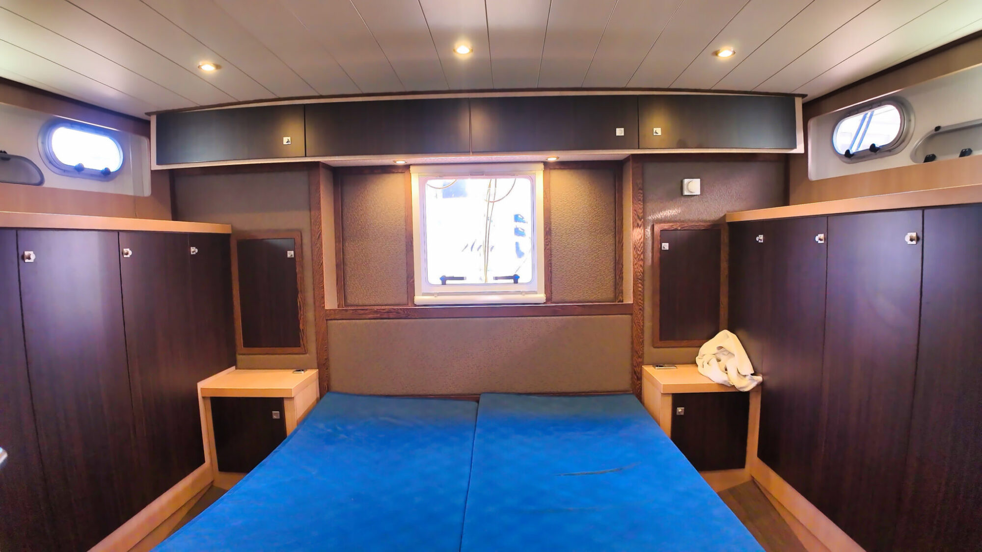 foto: 25 Aventura Aventura 43 AK Cabrio