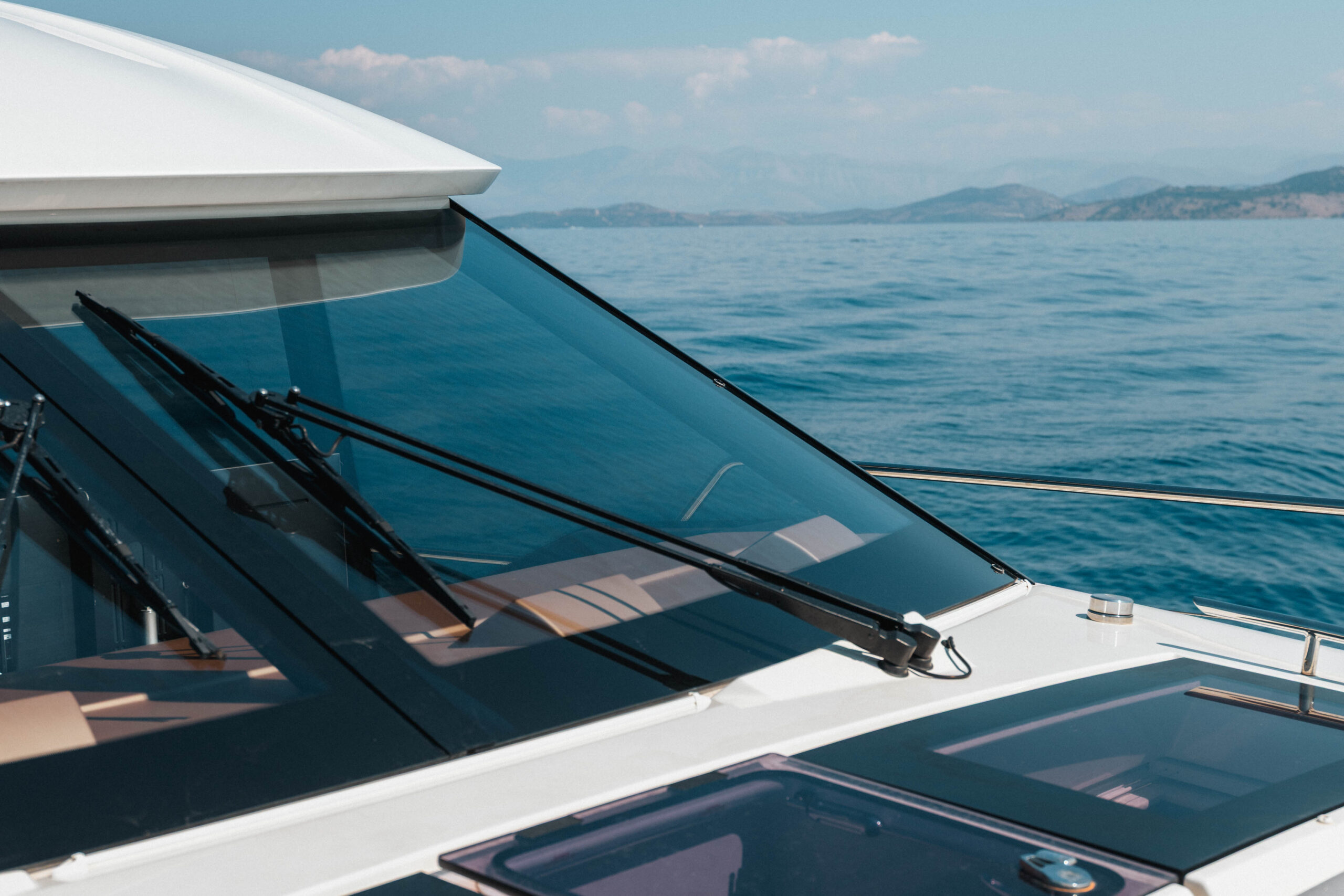 foto: 90 Prestige 690 flybridge