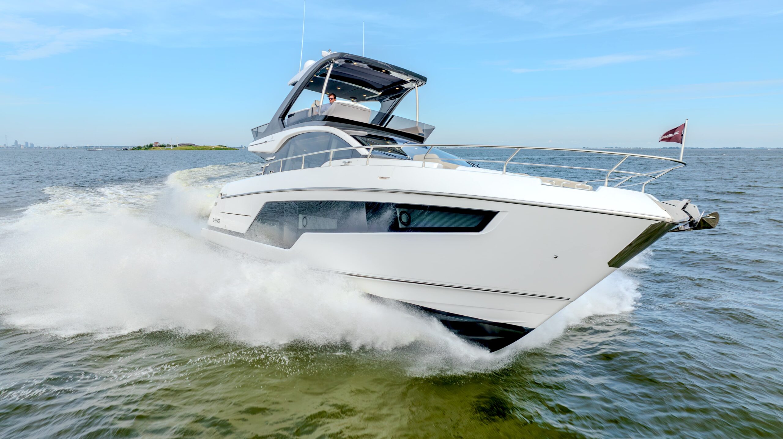 foto: 11 Fairline Squadron 58