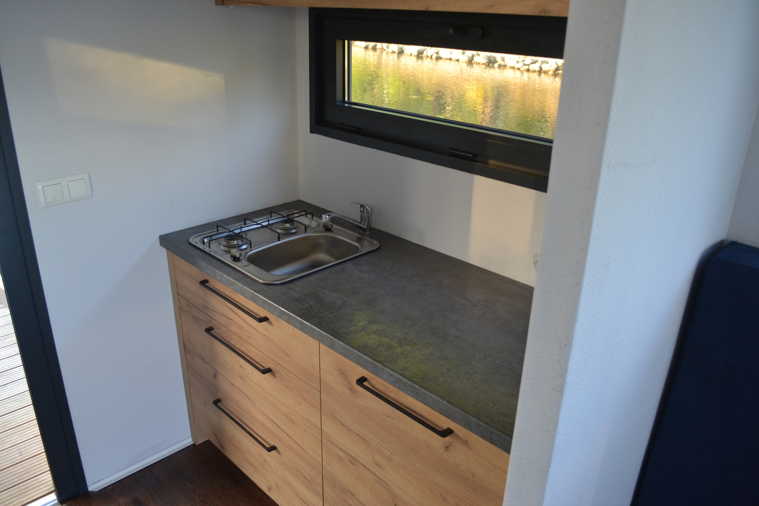 foto: 34 Campi 280 Houseboat