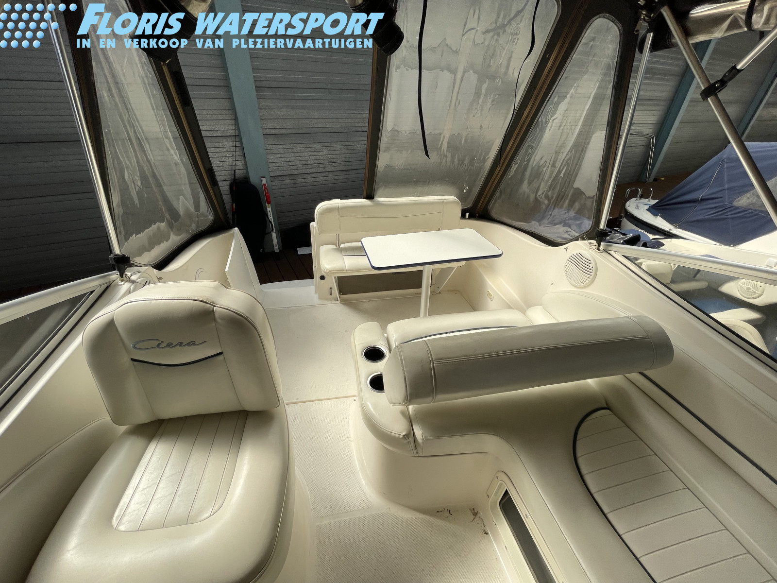 foto: 10 Bayliner 2455