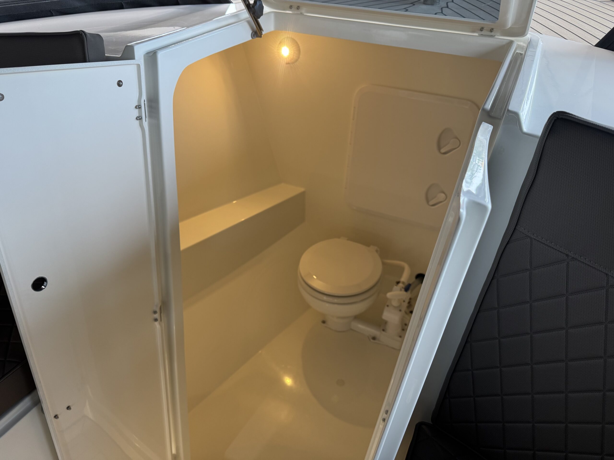 foto: 11 Antaris Seventy5 (op voorraad)