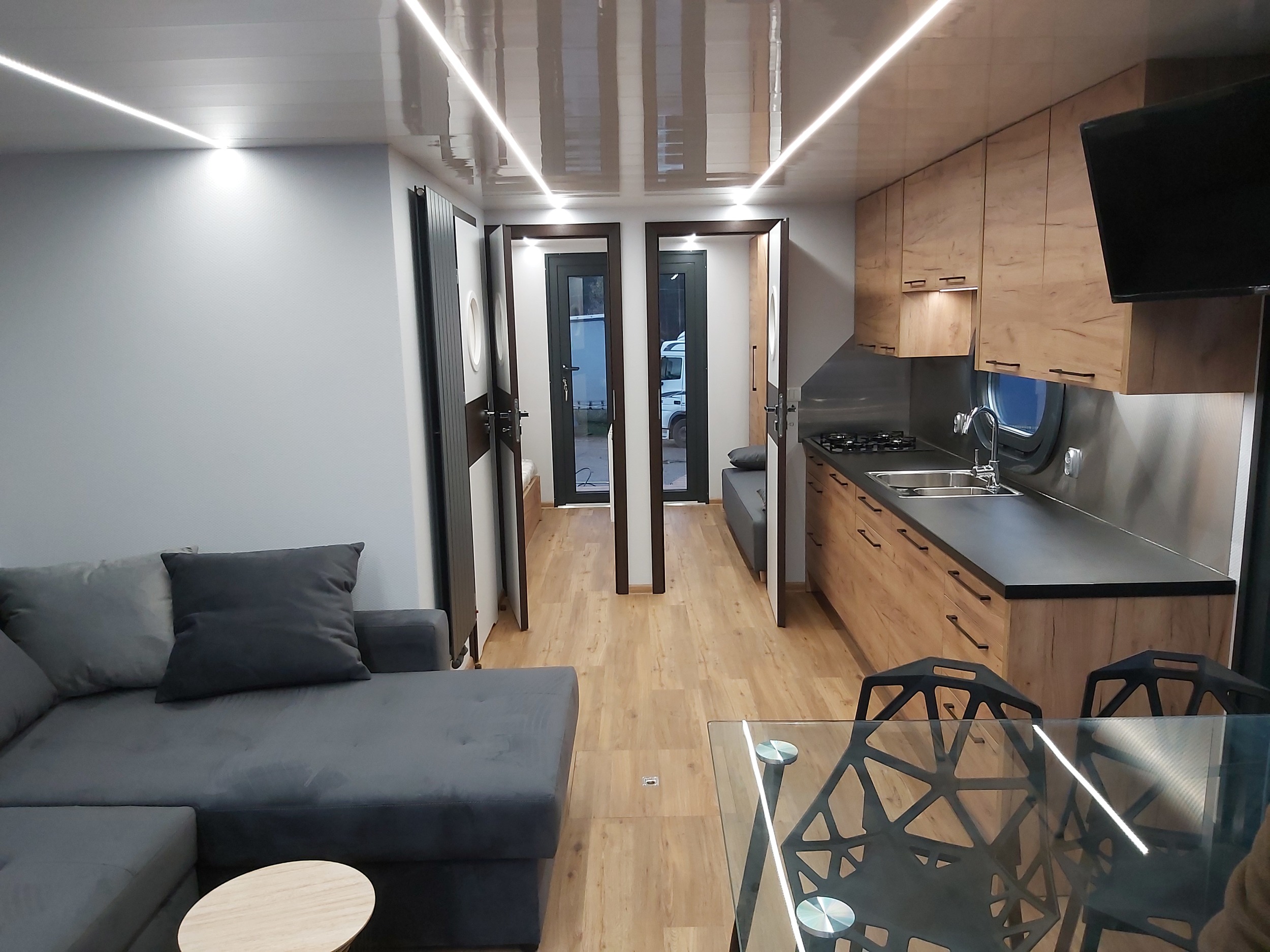 foto: 30 Campi 400 Houseboat