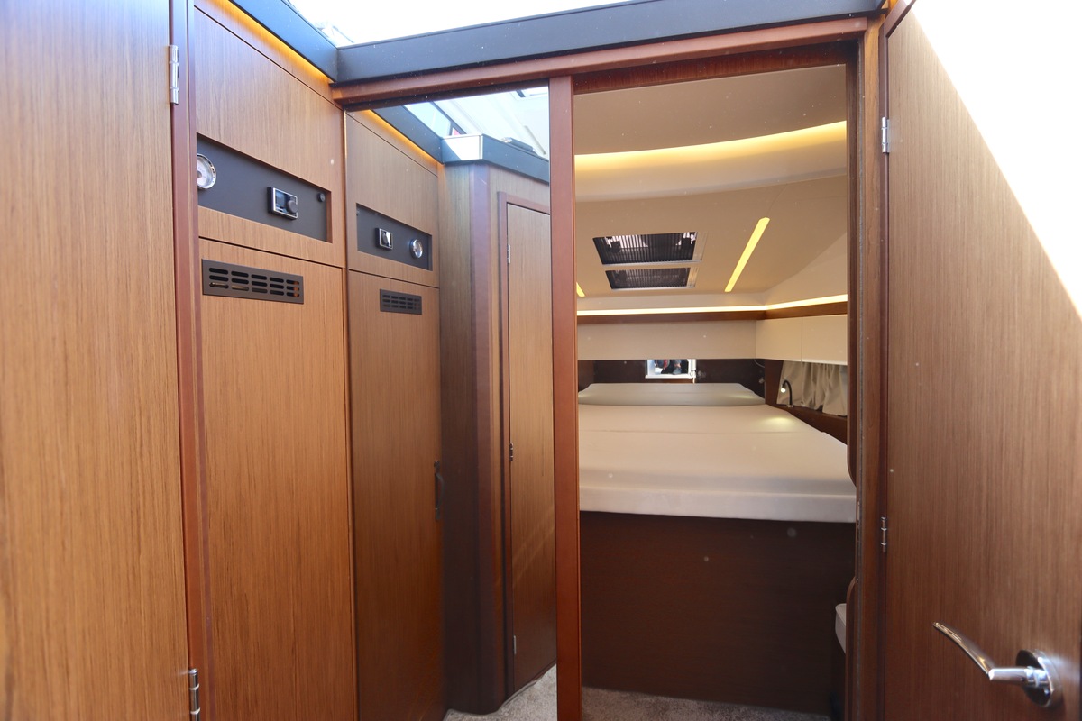 foto: 26 Jeanneau NC 33
