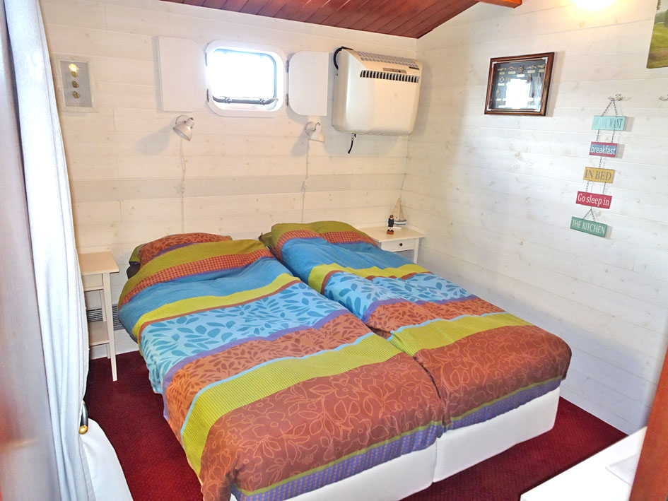 foto: 32 Spits B&B Varend Woonschip 39.09 met CvO