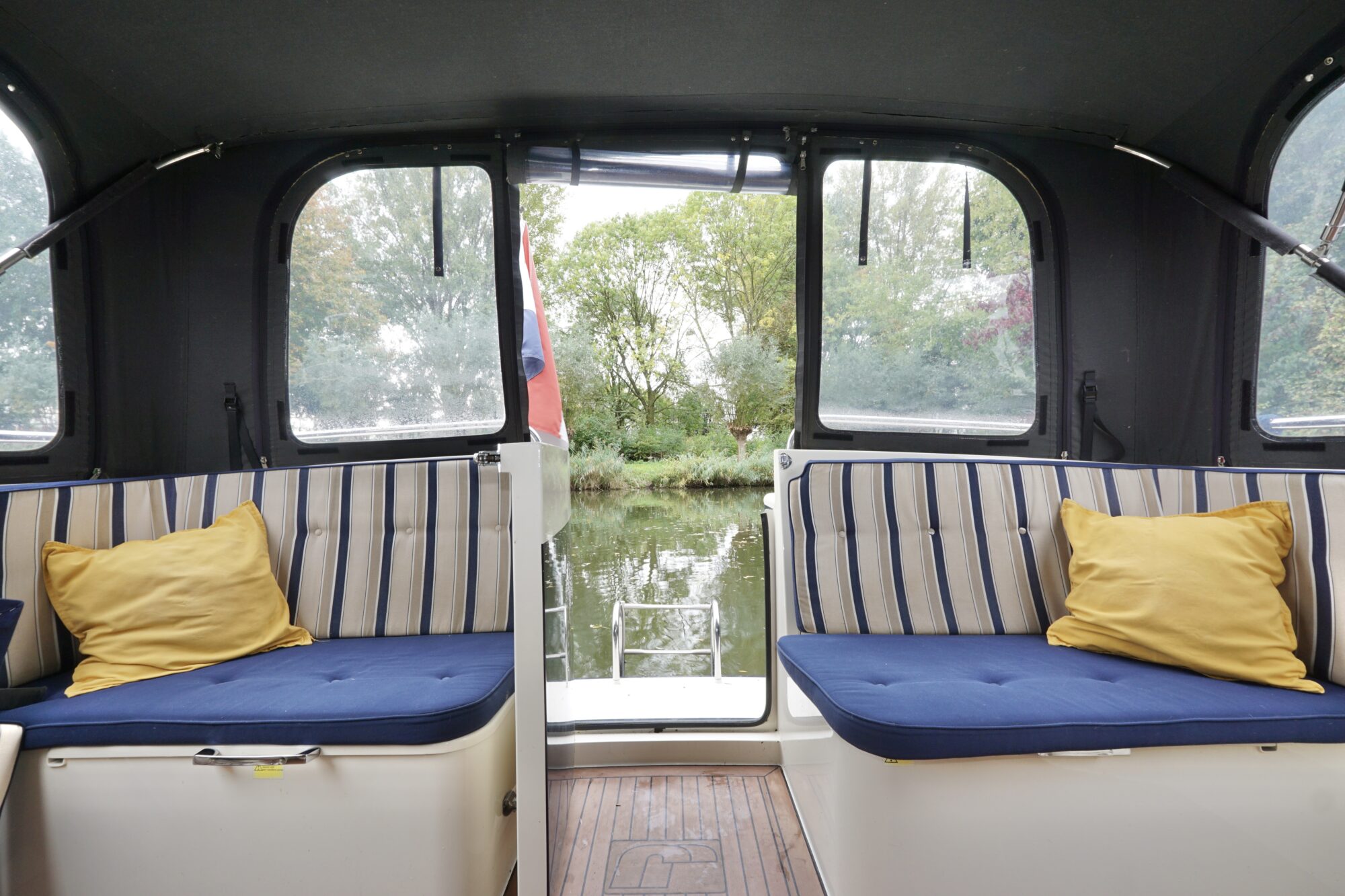 foto: 33 Jetten Jetten Bully 9.60 OK Spiegeldeur