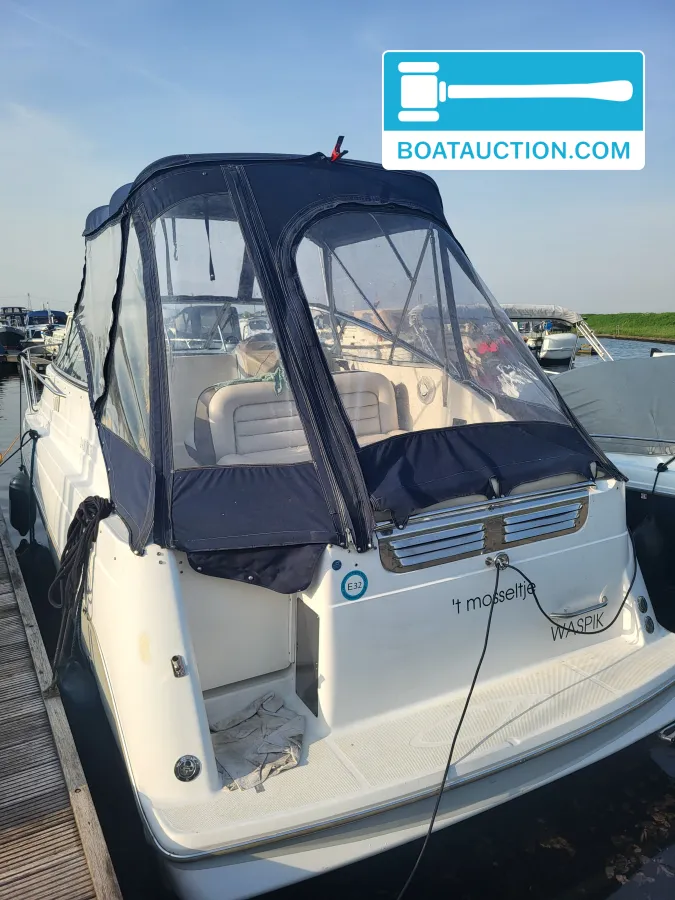 foto: 11 Maxum 2400 SCR