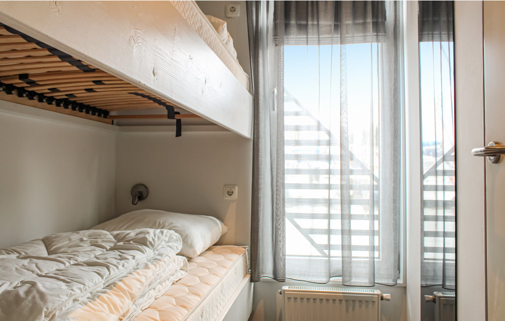 foto: 17 Aquavive Houseboat 1500 Met Vaste Overneembare Ligplaats In Warns