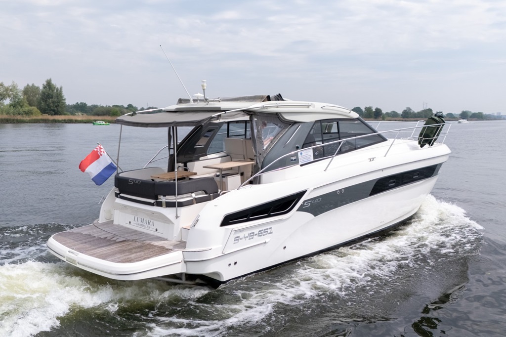 foto: 40 Bavaria S 40 HT