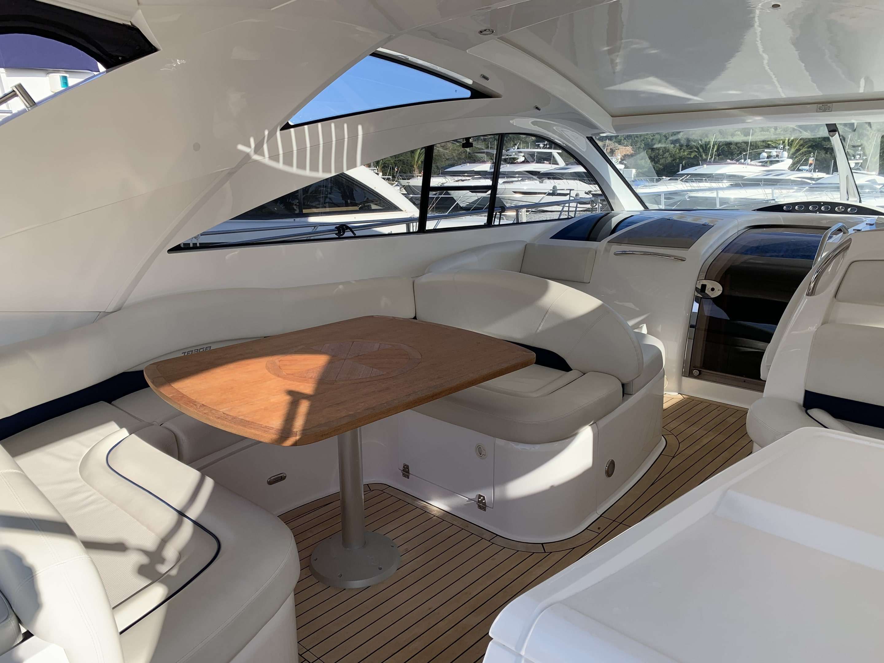 foto: 15 Fairline Targa 52 GT