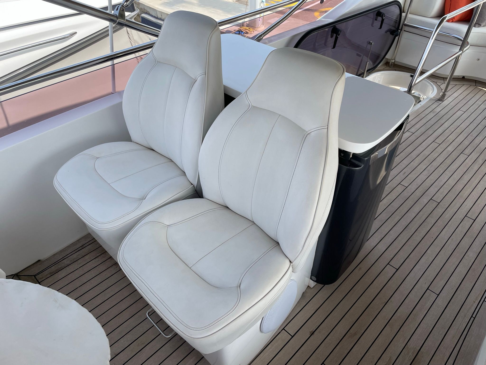 foto: 24 Princess 52