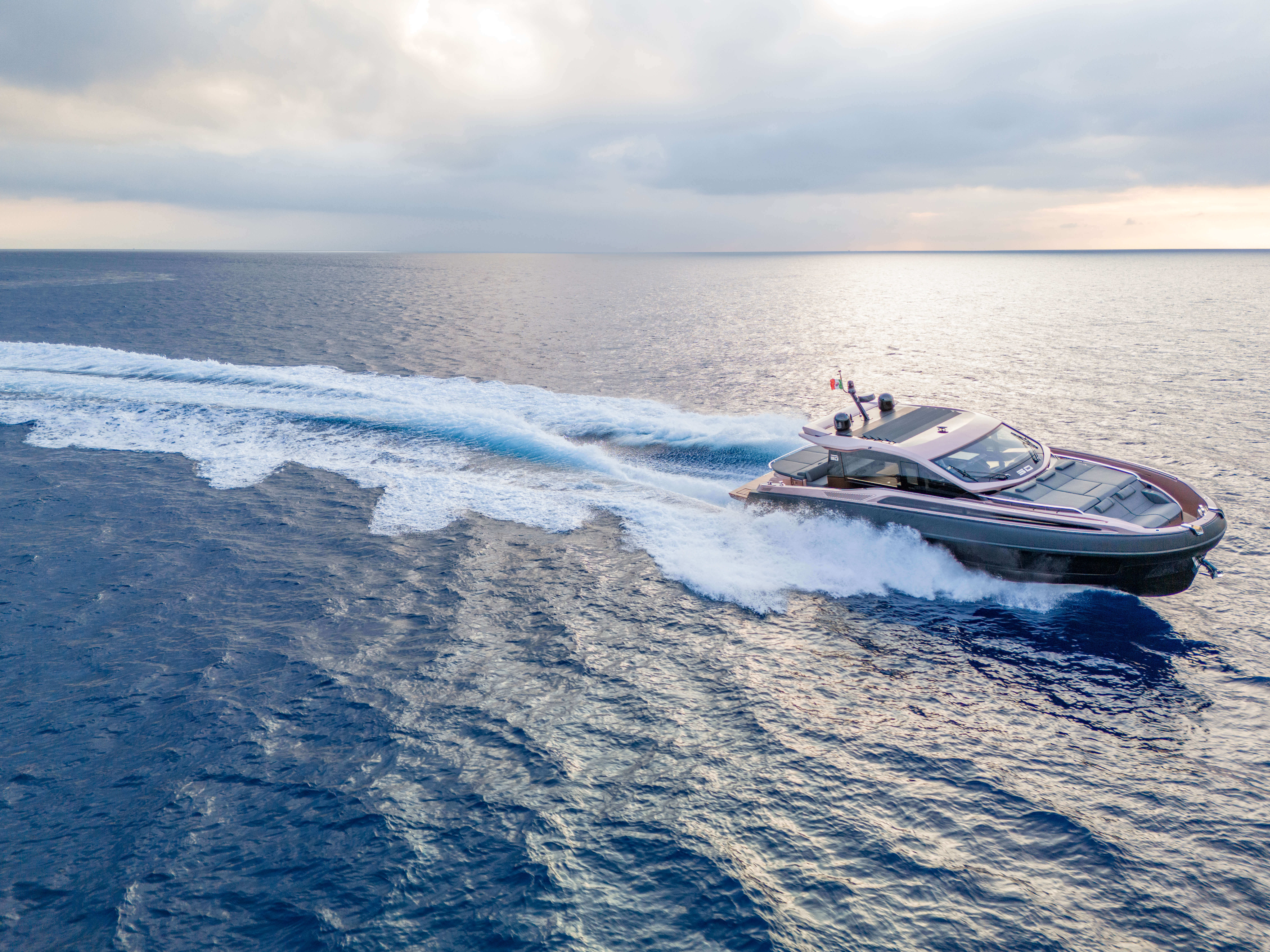 foto: 6 Sacs Rebel 50