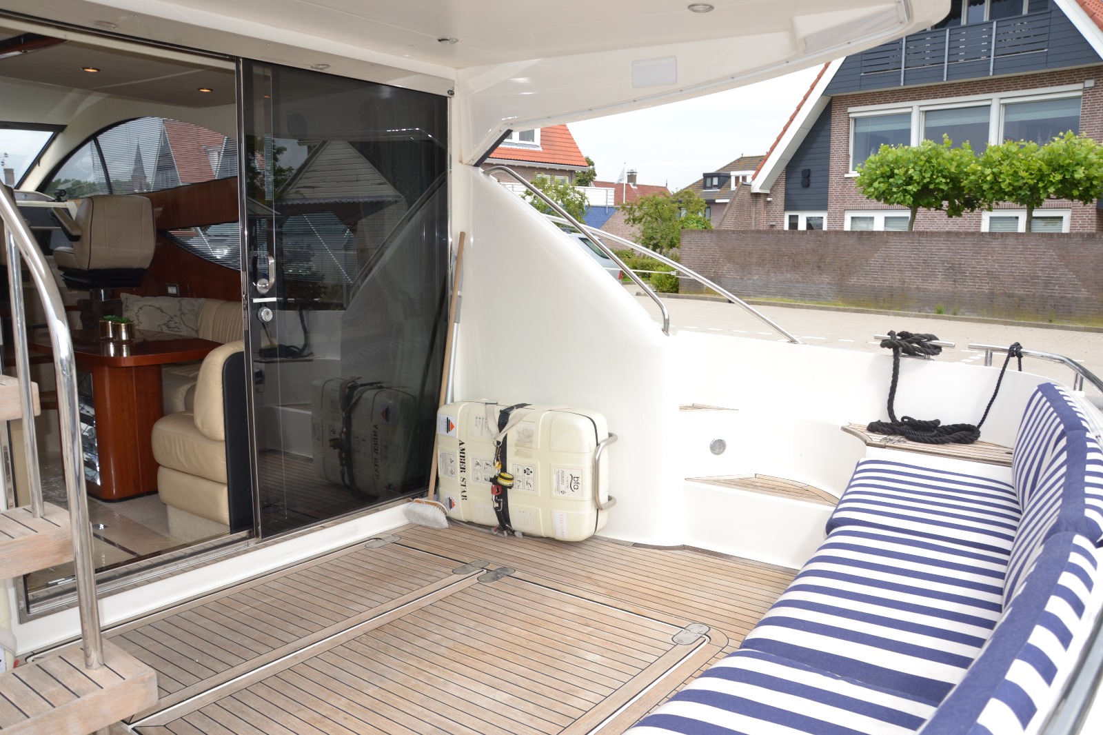 foto: 43 Fairline Phantom 46