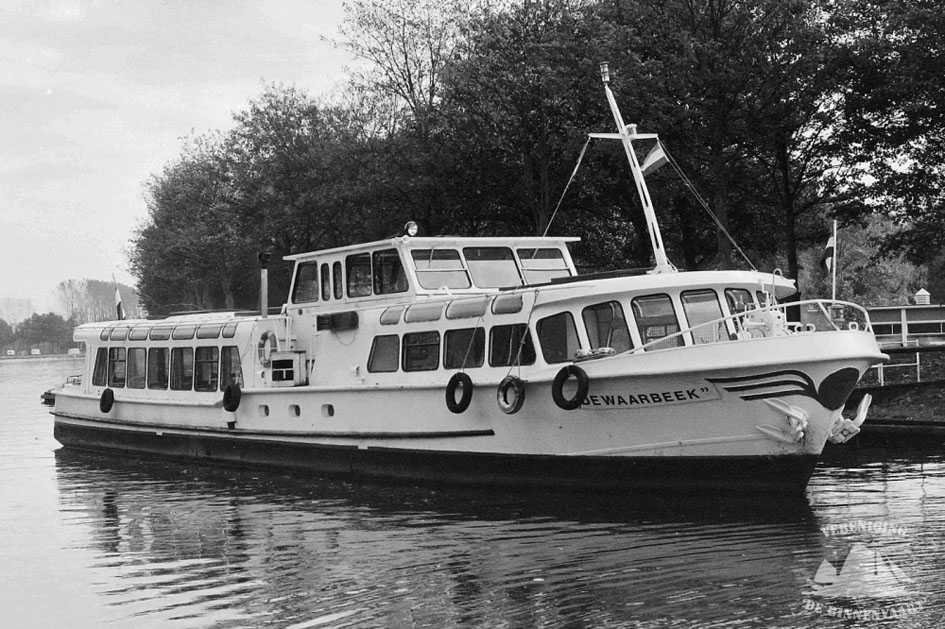 foto: 40 Dagpassagiersschip 152 pers