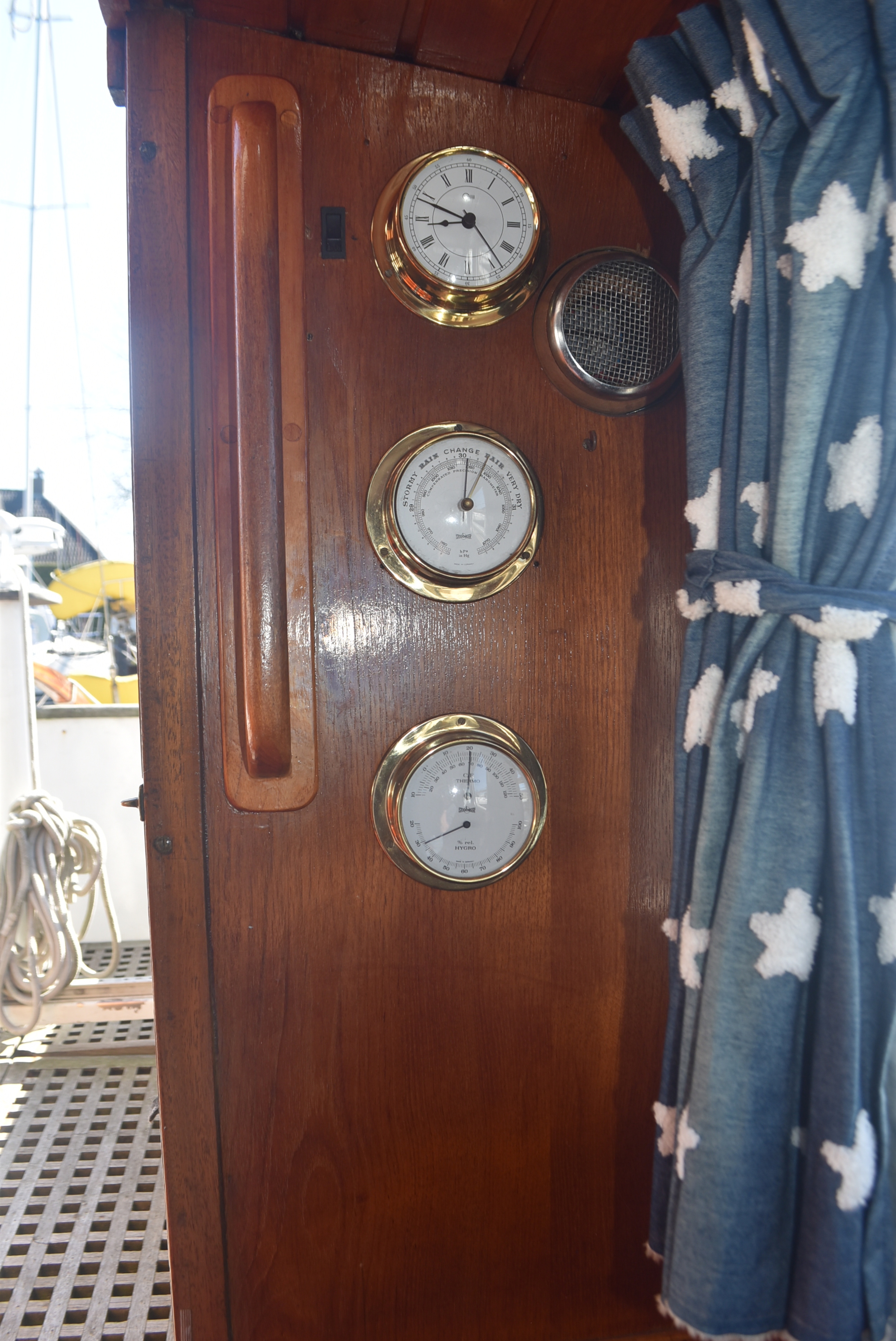 foto: 22 Volkerak 32 Motorsailer