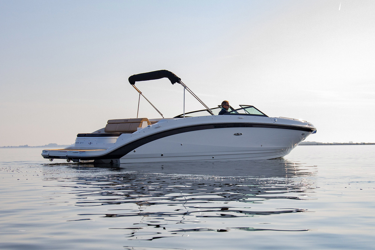 foto: 25 Sea Ray SDX 270