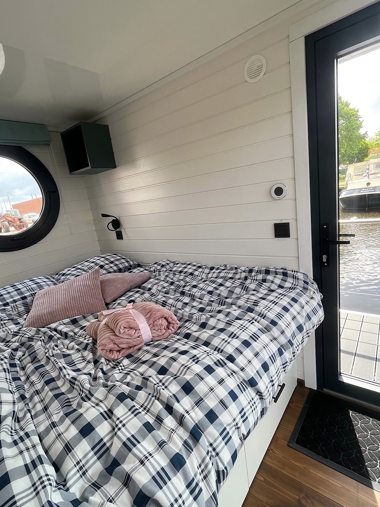 foto: 43 COMPLEET Nieuwe Nordic Season NS 36 Eco 23 Houseboat Met Ligplaats