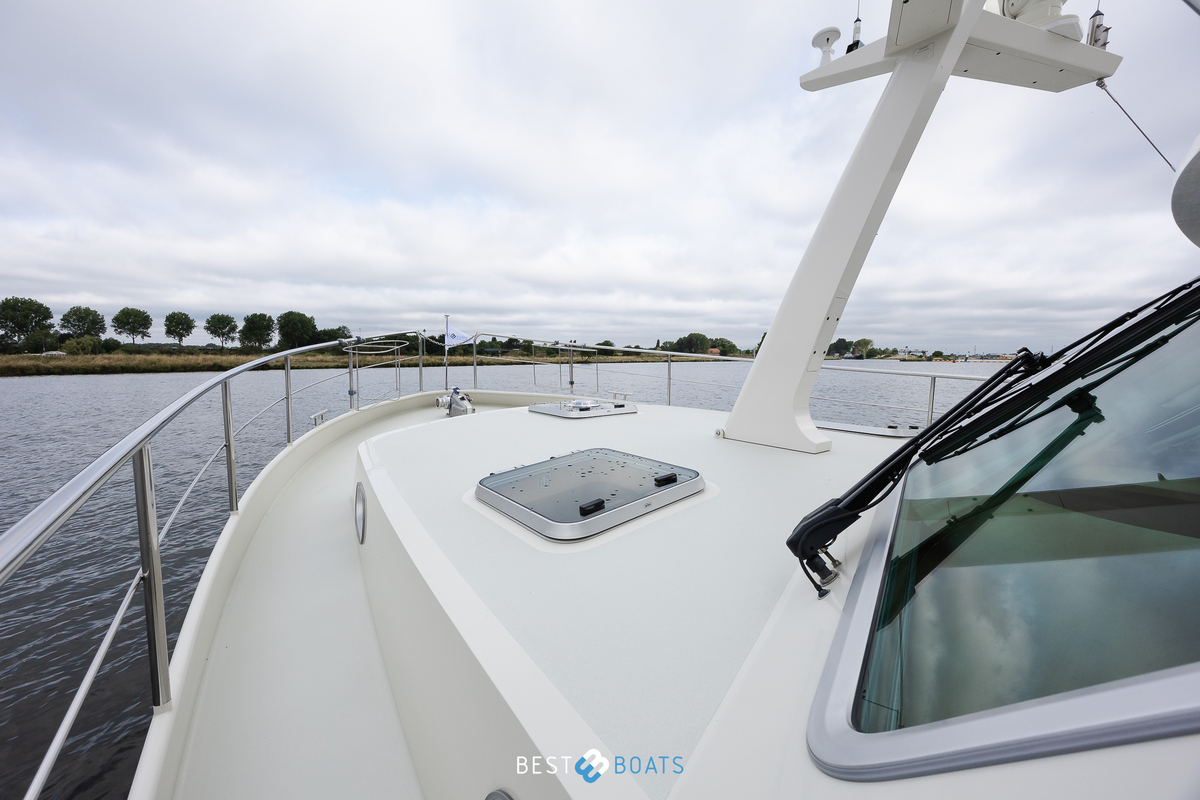 foto: 40 Linssen  Grand Sturdy 45.9 AC Twin