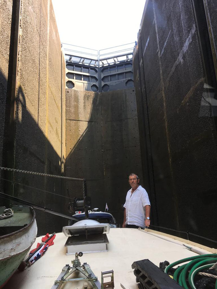 foto: 52 Katwijker 26.13 Varend Woonschip met CBB