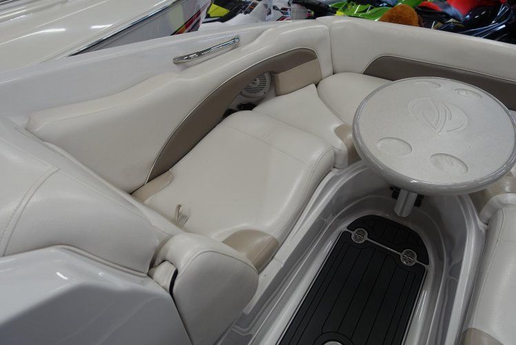 foto: 14 Crownline E6 Bowrider