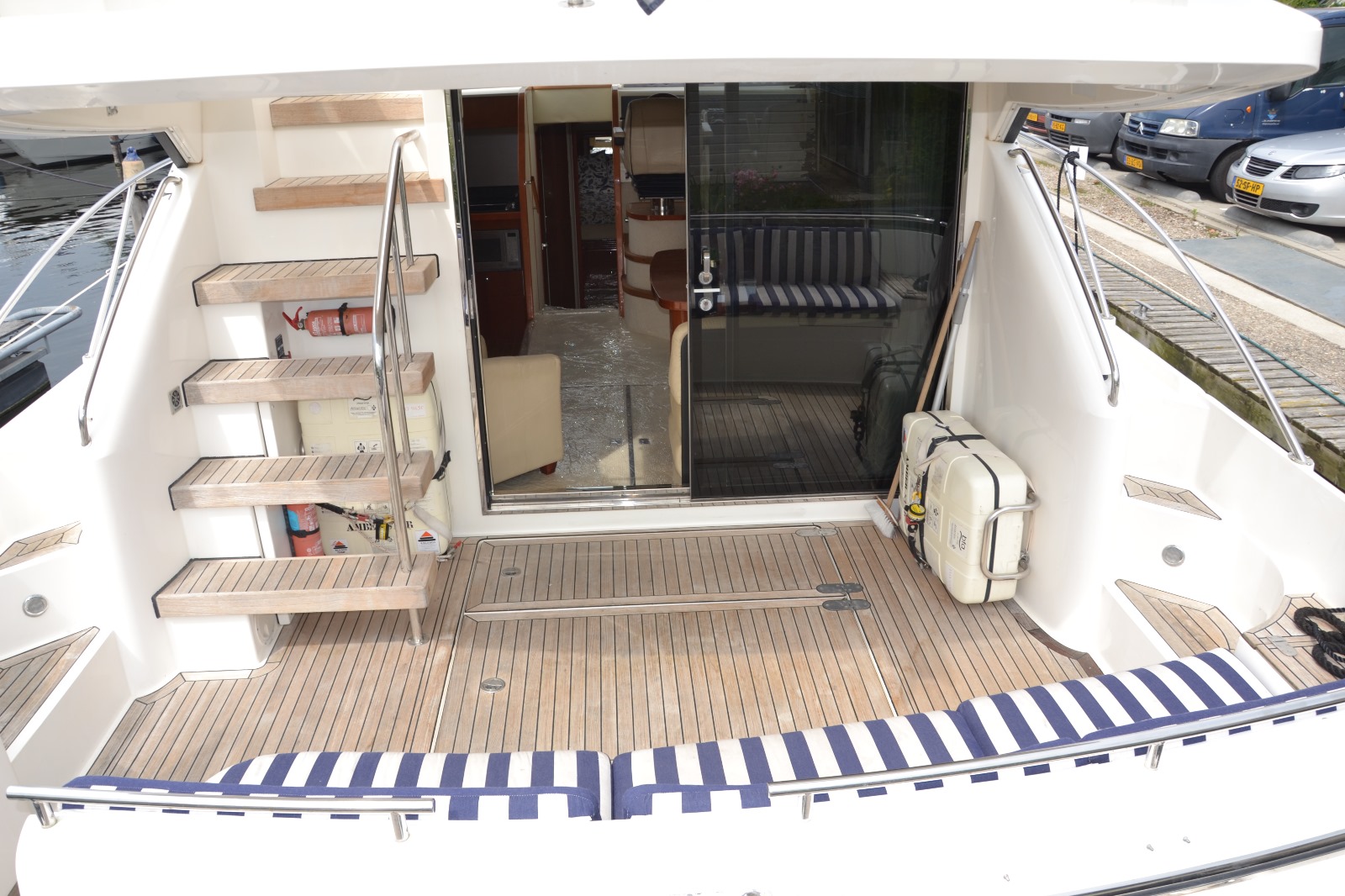 foto: 27 Fairline Phantom 46