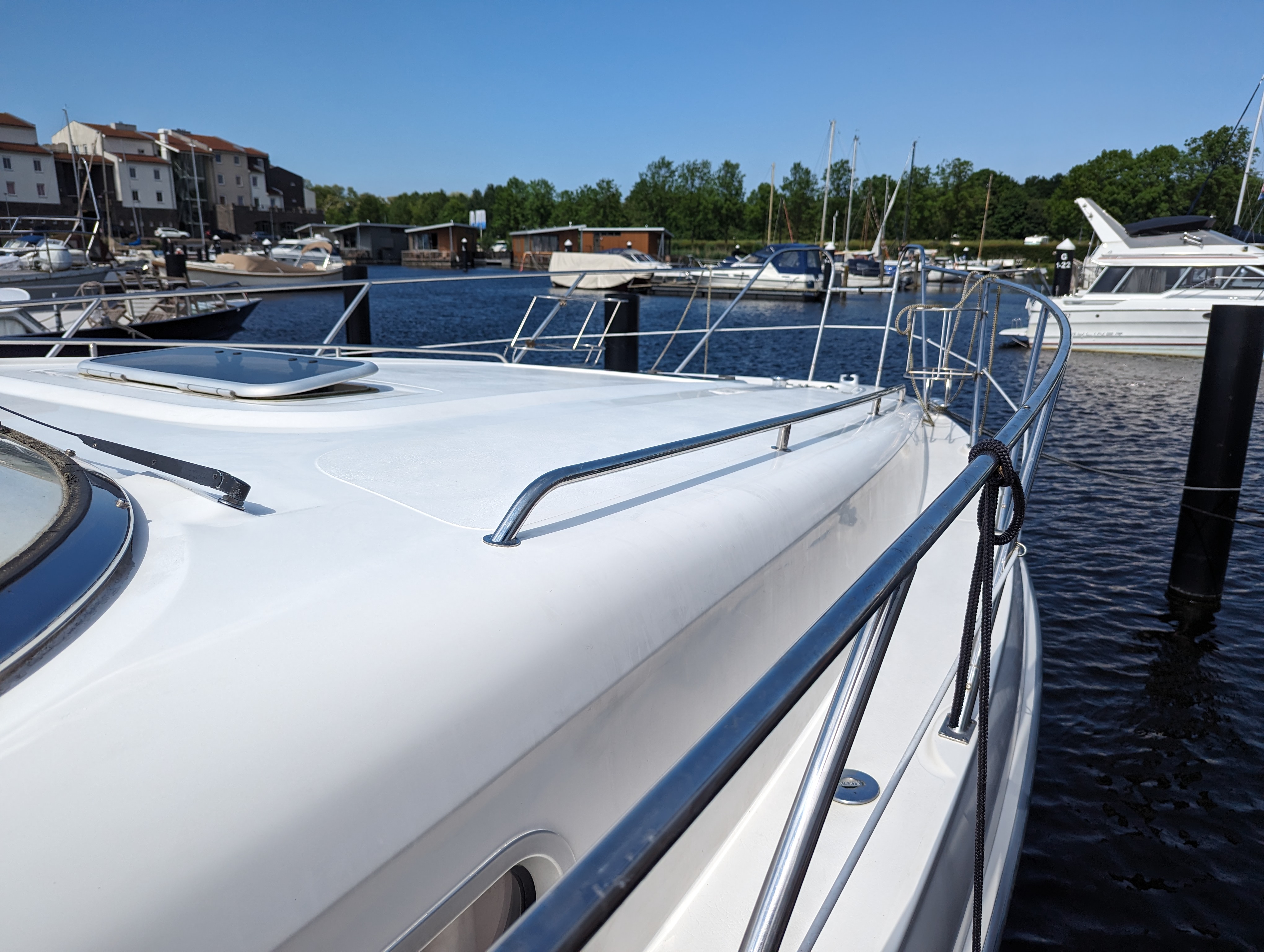 foto: 10 Sealine S 37